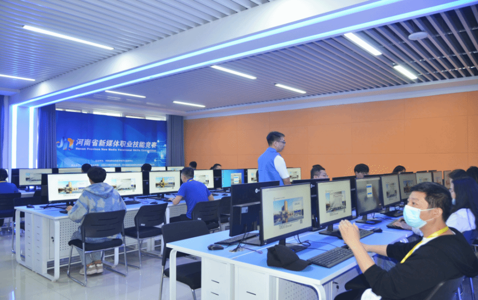 技能竞技展风采 数字创新筑未来——文化艺术学院成功承办2023年河南省新媒体职业技能竞赛软件设计制作赛项
